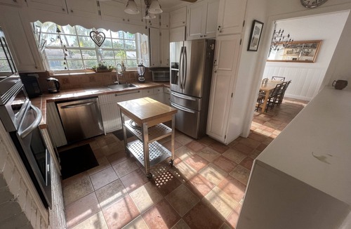 Little Havana Villa | Classic Villa by River front park near Beach/Brickell