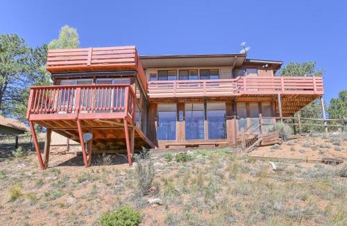 Spring Valley House | Close to Pike Nat’l Forest! Lake-View Family Cabin