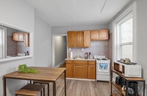 North Philadelphia West Apartment | Comfortable 3BR Home Near Temple & Center City