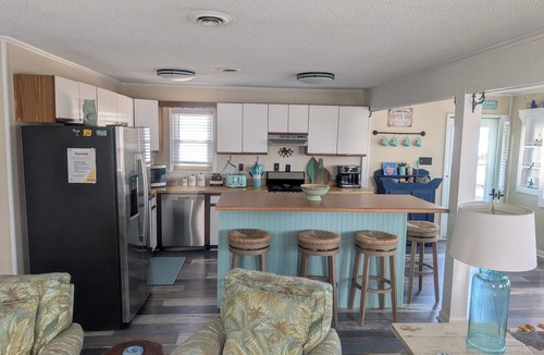 Kitty Hawk Cottage | Comfortable and clean beach cottage convenient access to the beach.