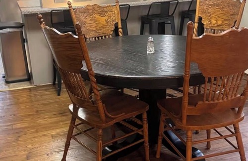 Centreville House | Convenient, comfy and cozy in downtown Centreville.