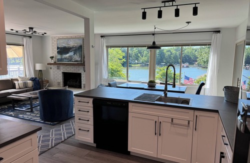 Troutman House | COOPER'S POINT. Lakefront on sandy beach w/private dock, paddleboards, kayaks.
