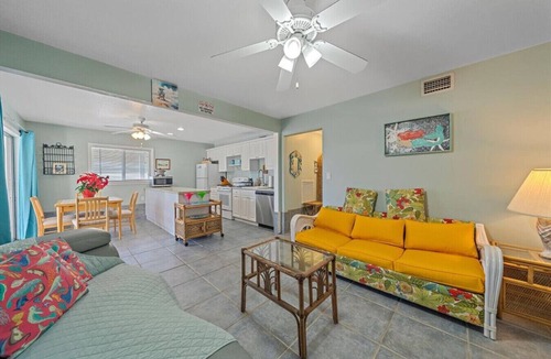 Cortez House | Cortez Boat Resort by AMIsland White Sand Beaches Sept, Oct, Nov, Dec SPECIALS!