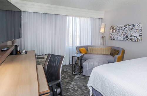 Pennington Bend Hotel | Courtyard by Marriott Nashville at Opryland