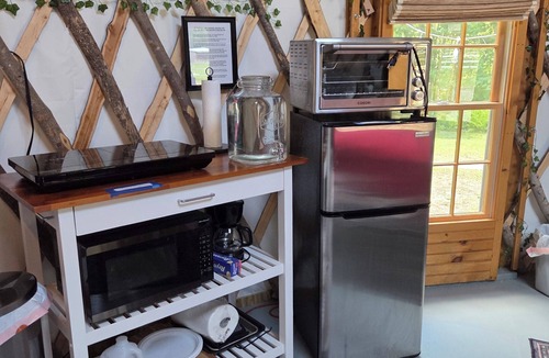 Mason House | Cozy, 1-bedroom Yurt in serene Mason, NH with the comfort of A/C and Heat