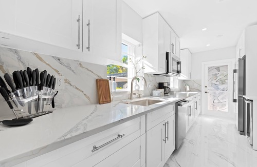 Harbor Beach Villa | Cozy 4BR Pool Villa | Near The Beach | w/Arcades