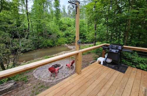 Purlear RV Rental | Cozy Creekside A-Frame | WiFi + Hot Shower