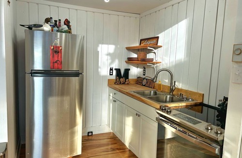 Indian Lake Ski Chalet | Cozy Indian Lake Chalet on Golf Course w/Arcade Game Room. Close to flight 93