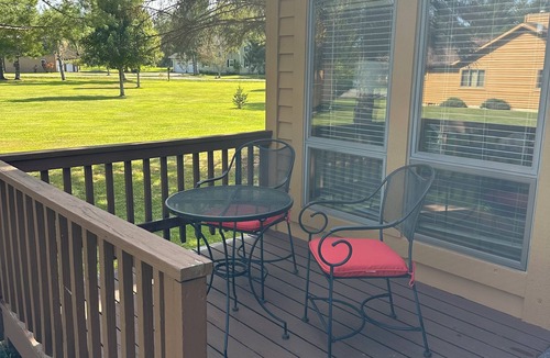 Davis House | Cozy, Quiet, Couples or Singles Mountain Retreat in Beautiful Canaan Valley!