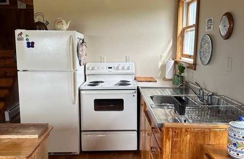 Mainesburg House | Cozy, secluded 2-bedroom farmhouse on 83 acres of pastures & woods