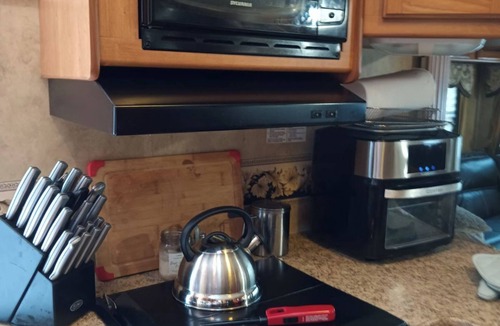 Foley House | Creek front spot on Naultie Creek @ Magnolia Springs Marina. Pet friendly.