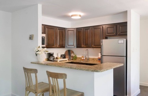 Aurora Highlands Apartment | Crystal City Charm 2BR/Free Parking 104