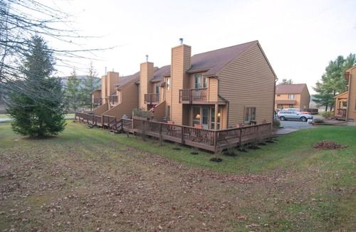 Davis Condo | Deerfield Village 135