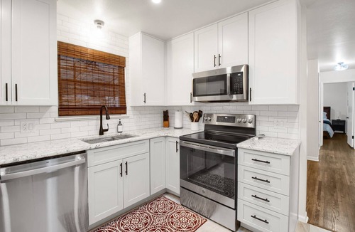 Belmar Park House | Denver Haven|Yard Games|Close to City and Mountains|
