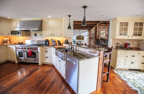 Fairfield House | Designer Barn House Hot Tub, Pool, Fire Pits & Entertainers Retreat
