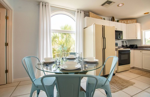 Bradenton Beach House | Dolphin Dance South · Gulf Views · 3-Night Min