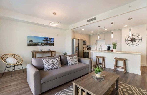 North Trail House | Downtown Oasis: Poolside Condo, Patio & Gym