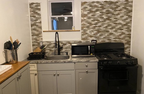 Ogontz Campus Apartment | Einstein Hospital, Naval base in the NE, Near Tacony Bridge