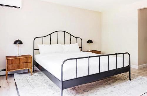 Barryville House | Eldred Manor