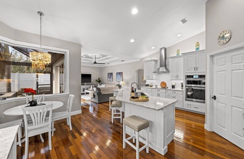 South Venice Villa | Elegant Saltwater Heated Pool & Spa Villa-Fully Equiped-6 Min to Beach