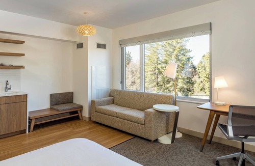 Bend Hotel | Element by Marriott Bend