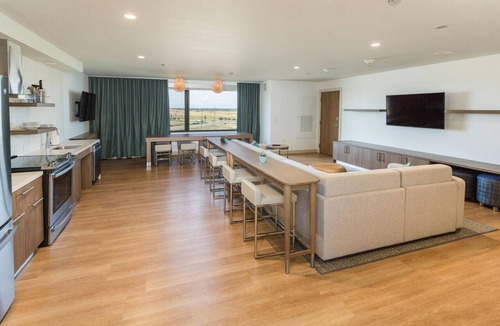 Dupont Hotel | Element by Marriott Denver International Airport