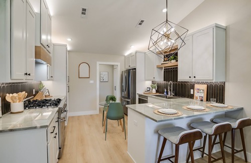 Georgetown House | Emerald Gem - Downtown Georgetown
