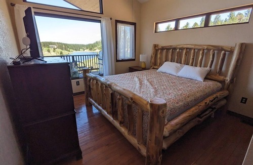 Spring Valley Cabin | Entire Peaceful Home in Divide, Colorado. Mountain & Lake Views