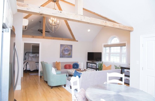 Selinsgrove Apartment | Entire private guesthouse in Winfield, PA, near Bucknell and Susquehannan