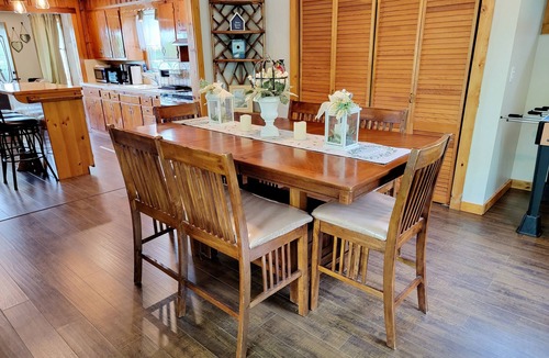 Lake Hopatcong House | Entire Private Lakefront Home on Lake Hopatcong + Kayaks and Pedalboat, 3Bd,1bth