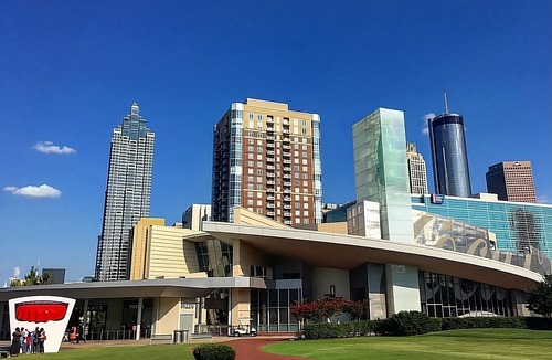 Home Park Hotel | Experience Midtown Atlanta's Vibrant Scene! 2 Spacious Rooms w/Balconies! Pool!
