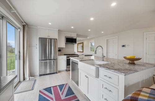 Biddeford Pool House | Exquisite Waterfront Retreat - Lindsay