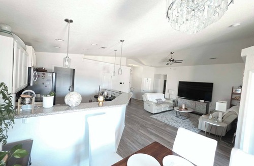 Milton House | Family house 3-2 with Hot Tub jacuzzi and patio, 20 minutes from Pensacola Beach