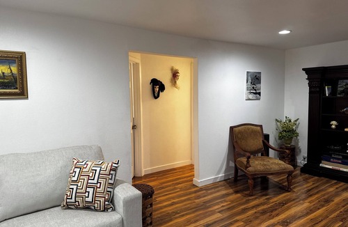 Squak Mountain House | Fantastic 2-bedroom house in Issaquah perfect for family or traveling
