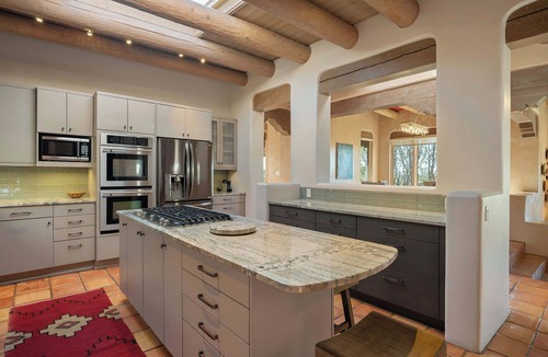 North Hills House | Fantastic Views, Two Primary Suites, Cozy Kivas