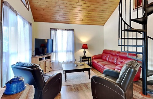 McHenry House | Fawn View Cabin