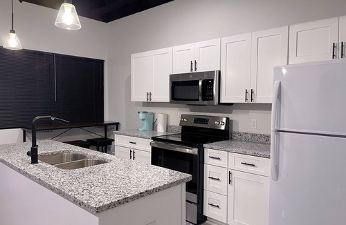 Glencliff Estates Apartment | French Lavender Studio Close to Downtown
