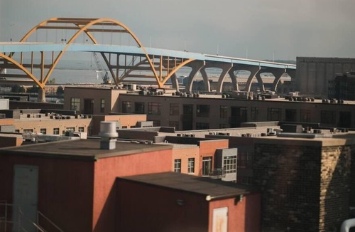 Yankee Hill Apartment | Frontdesk | Comfortable East Town 1BR Apt
