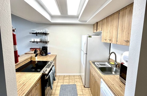 Fraser House | ★ Fully Stocked 3 bedroom 3 bath Family Friendly Spacious Townhome with Pool ★