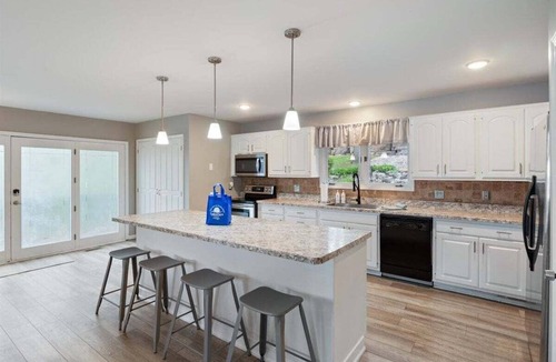 Lake Ozark House | Game Room, Dock Life, Fire Pit & Hot Tub!