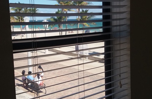 Hollywood Condo | Gorgeous 360° Oceanfrnt Views* In the heart Famous Broadwlk*$Free Off St Park$*