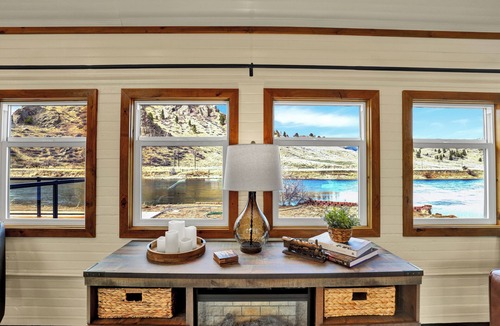 Cascade House | Great location for fly-fishing and train car enthusiasts!