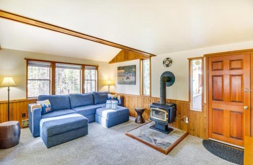 Whitefish House | 'Griz Den' Cabin w/2 King Beds Near Glacier!