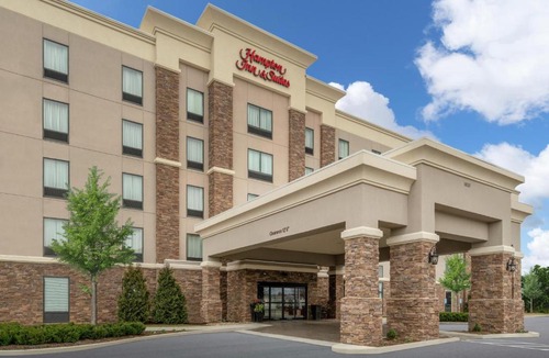 Roanoke Hotel | Hampton Inn and Suites Roanoke Airport/Valley View Mall