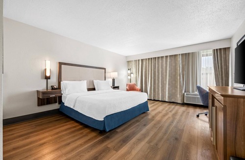 New Castle Hotel | Hampton Inn Birmingham/Trussville