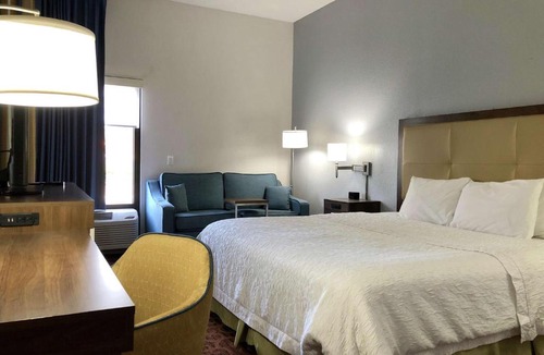 Spring Hill Hotel | Hampton Inn by Hilton Spring Hill