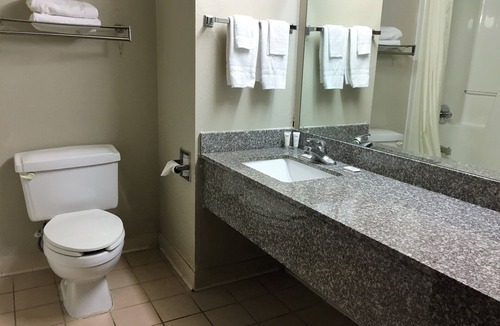 Gwinnett Place Hotel | Haven Inn & Suites