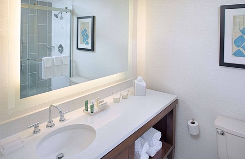 Dedham Hotel | Hilton Boston/Dedham