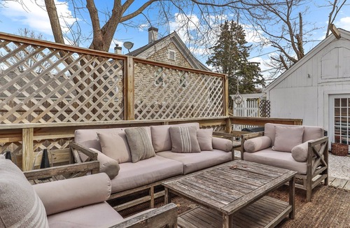 Sandwich House | Historic Cape Cod 3BR Home in Sandwich – Walk to Beach & Dining