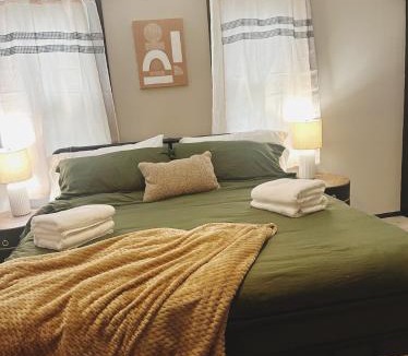 Conneaut Apartment | Historic Lake Retreat Downtown Conneaut